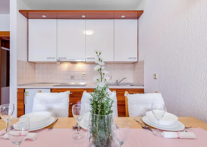 Mit Balkon Und Meerblick By Interhome * 茨里克韦尼察